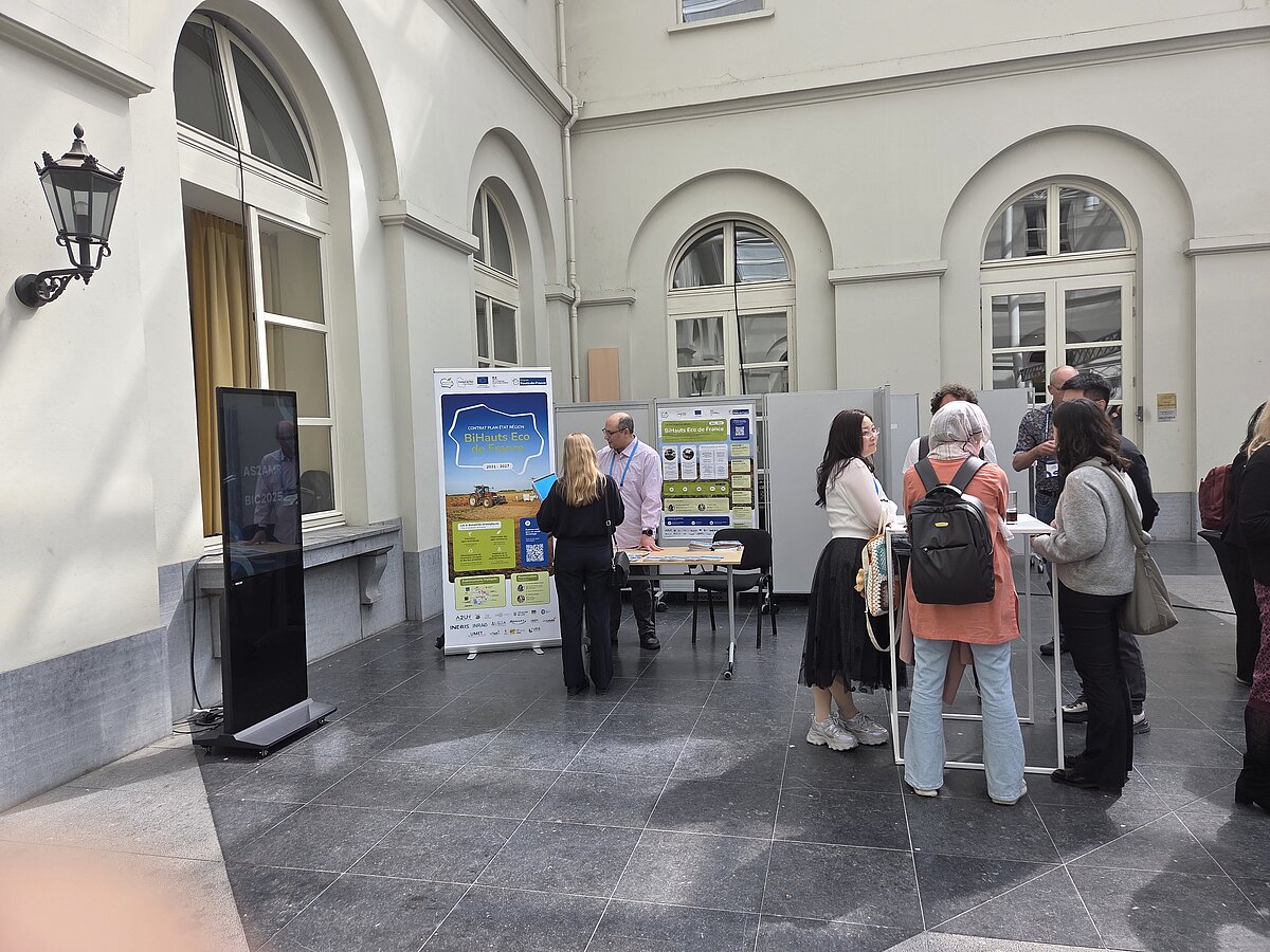 Photo 3 : Stand du CPER BiHauts Eco de France