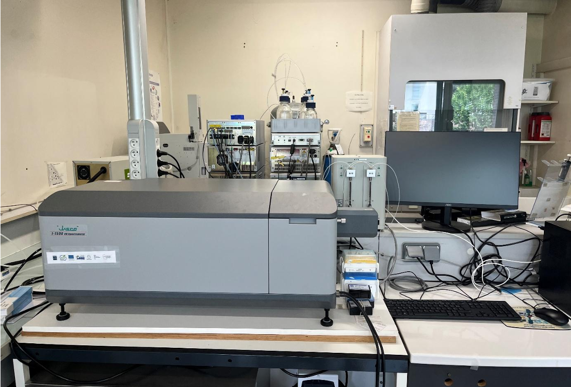 Photo de l'appareil de dichroïsme circulaire